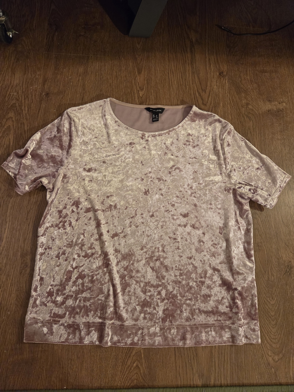 New Look Crushed Velvet Short Sleeve Top - Blush